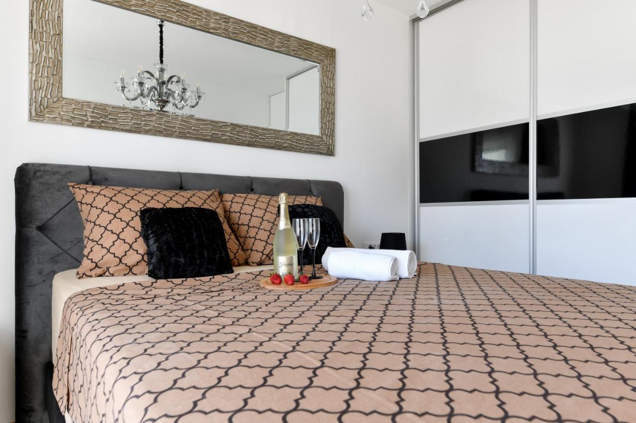 Lauris Luxury Apartment Задар Екстер'єр фото